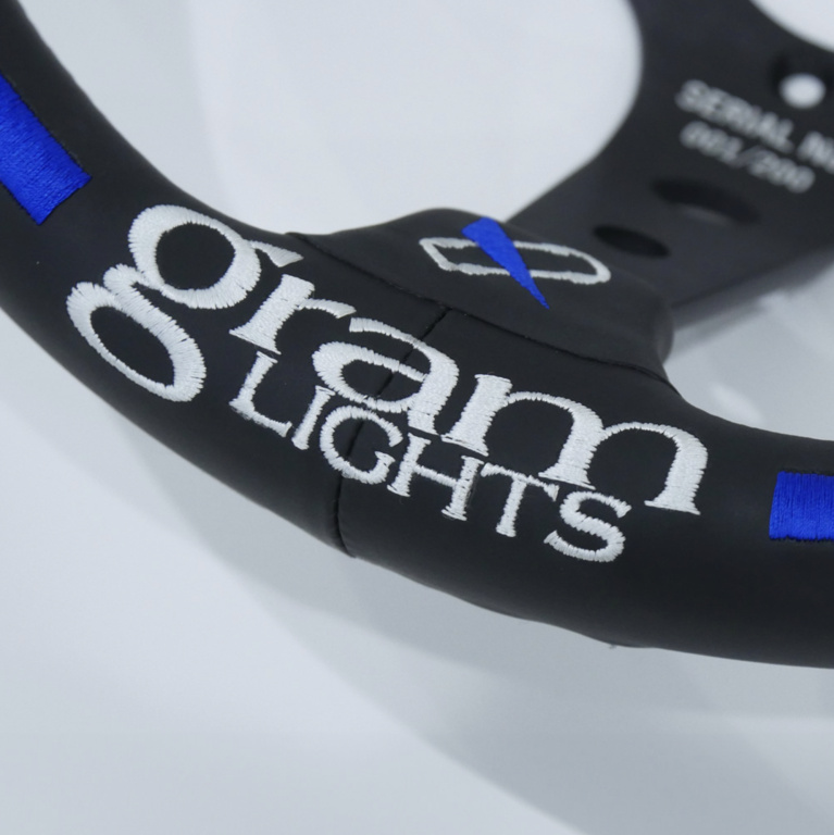 RAYS - RAYS x VERTEX gramLIGHTS Blue Steering Wheel