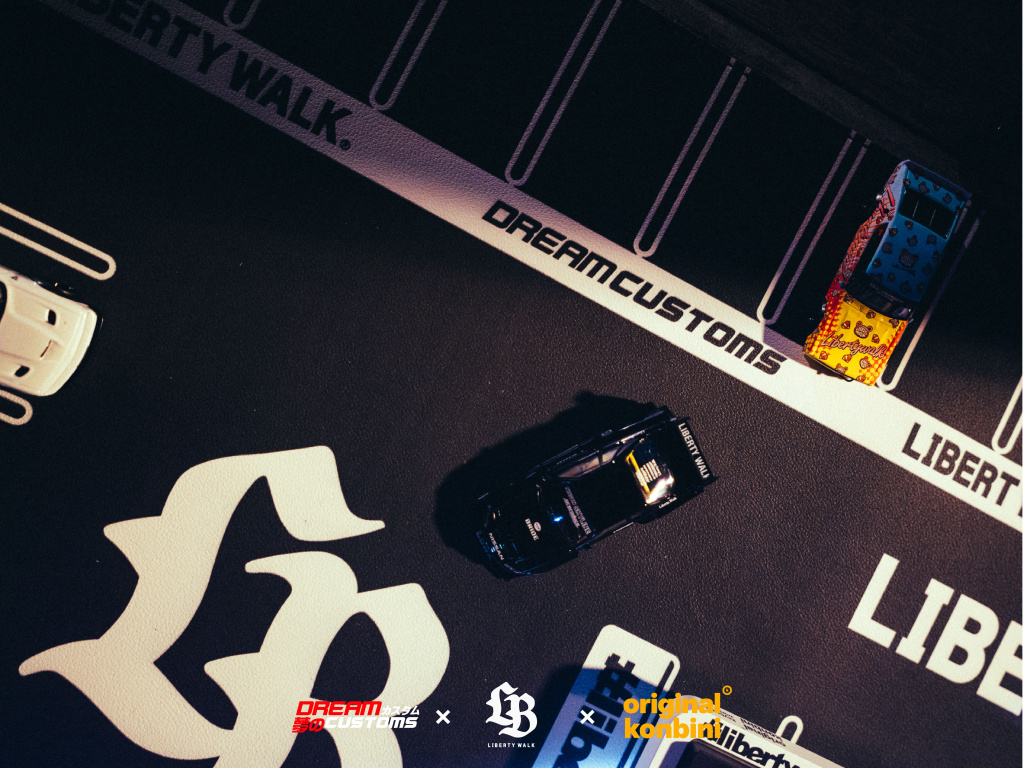 Liberty Walk - Keyboard & Deskpad Bundle