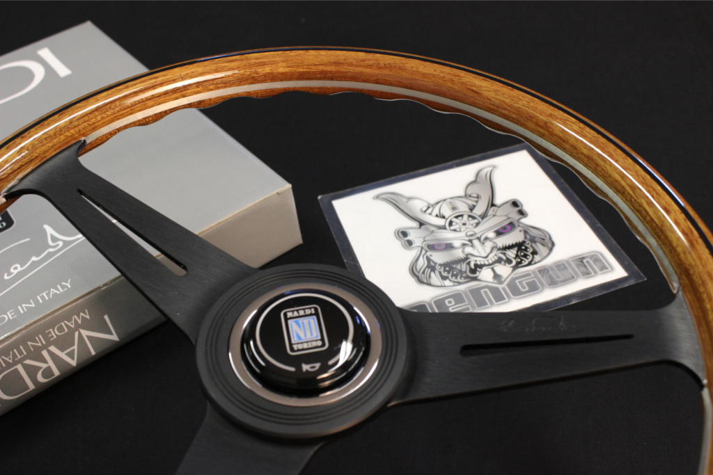 Nardi wood ハンドル Nardi Classic Wood Steering Wheel 367mm Polished Side Spokes