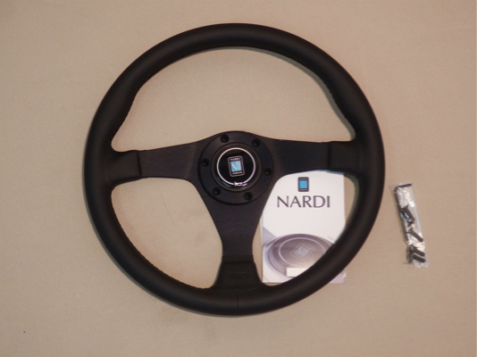 Nardi 3/0 Gara 350mm Steering Wheel - Black Leather / Black
