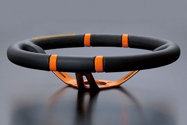 Material: Leather - Color: Black - Spoke Color: Orange - Diameter: 350mm - Depth: 85mm - Stitch: Orange - 350/85mm - Orange/Orange