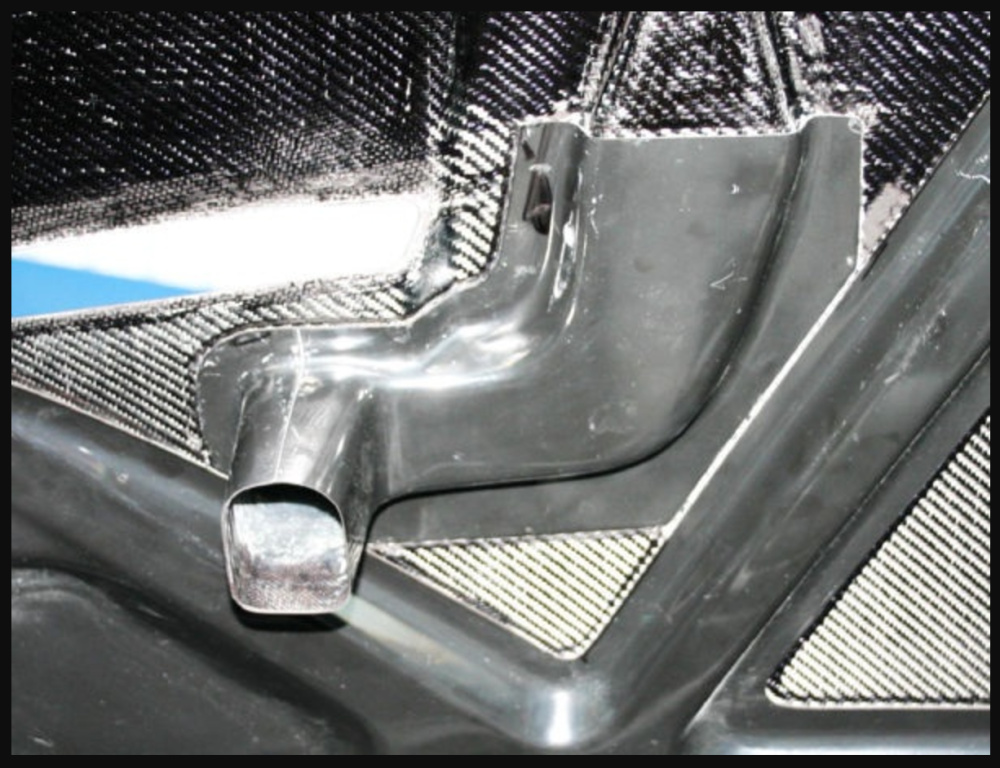 Nissan 370Z - Intake Vent