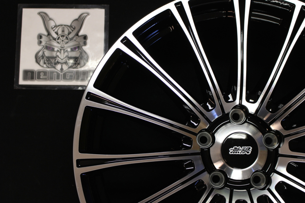 アナスタシア専用　 アルミホイールMDA 19×8J インセット55 2本セット アナスタシア専用 アルミホイールMDA 19×8J インセット55 2本