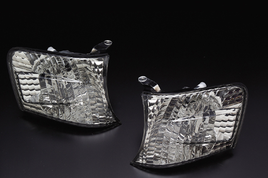 Clear World - Chaser 100 series Front Corner Indicators