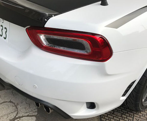 Three Hundred - Carbon Tail Lens Panel for ABARTH 124 Spider