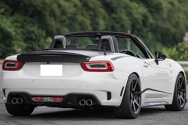 Three Hundred - Carbon Trunk Spoiler for ABARTH 124 Spider