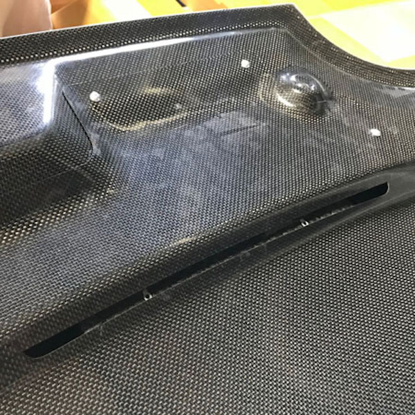 Three Hundred - Carbon Bonnet
