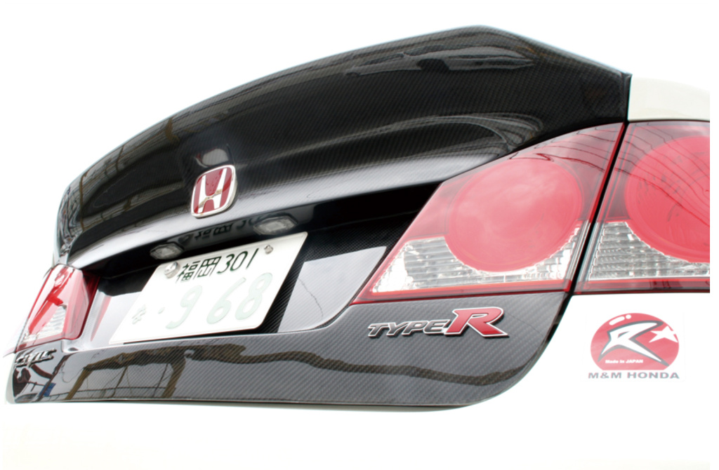 M and M Honda - Carbon Duck Tail Trunk