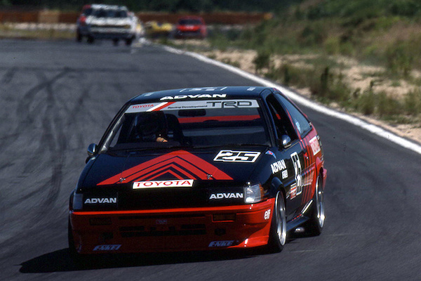 Yokohama - ADVAN HF Type D