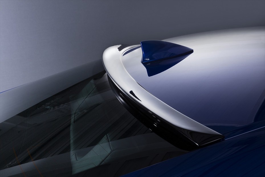 Rear Roof Spoiler - Construction: FRP - Colour: Unpainted - AIMPVIPSP-RCF-RRS