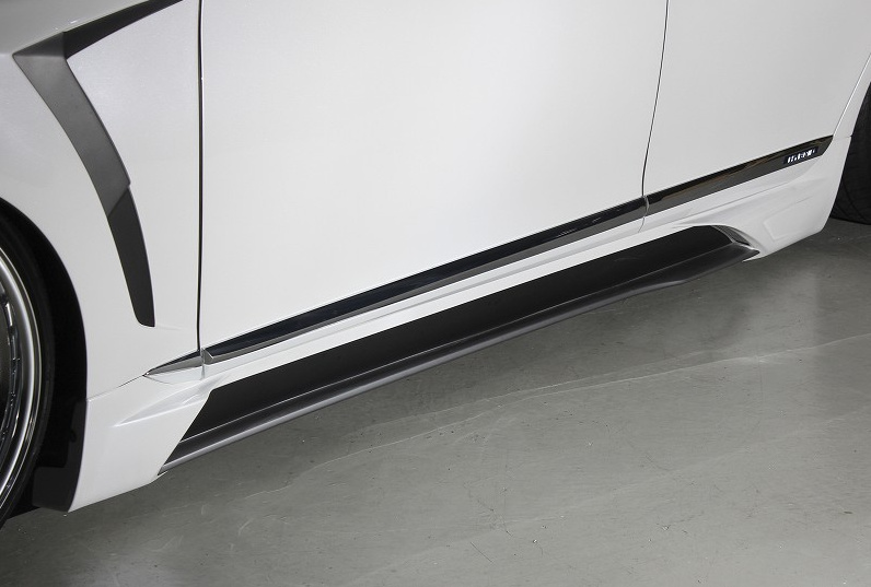 Side Steps - Construction: FRP - Colour: Unpainted - BP-JLDSS-LS-SS