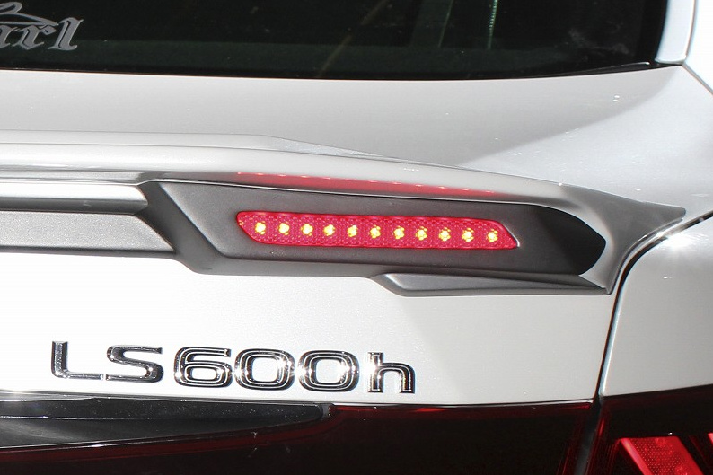 Trunk Spoiler Side Marker - Construction: LED - Colour: Red - BP-JLDSS-LS-TSSM