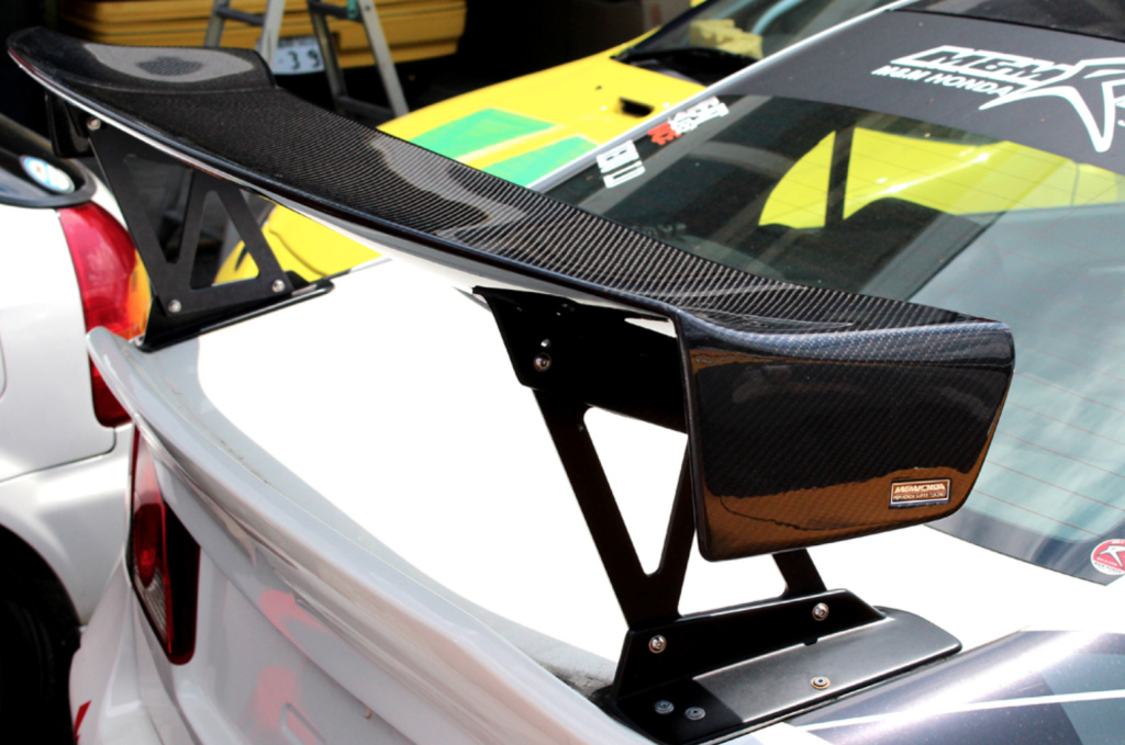 M and M Honda - GT Wing Type MRBJ - Civic FD2