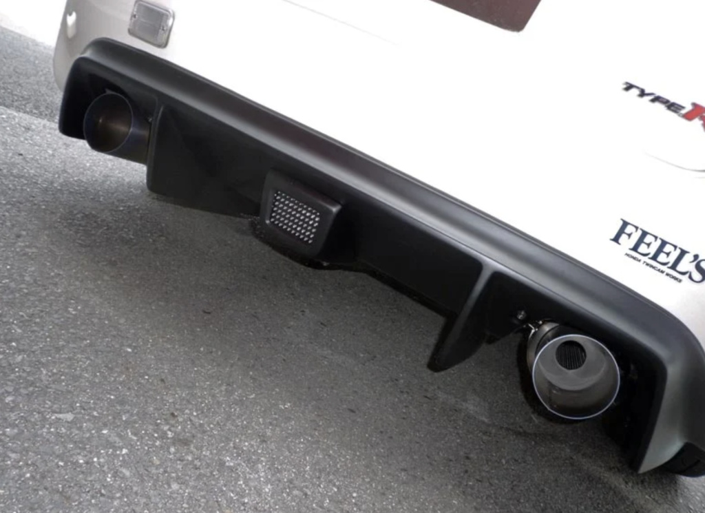 FEEL'S - Dual Exit Rear Muffler Panel FD2