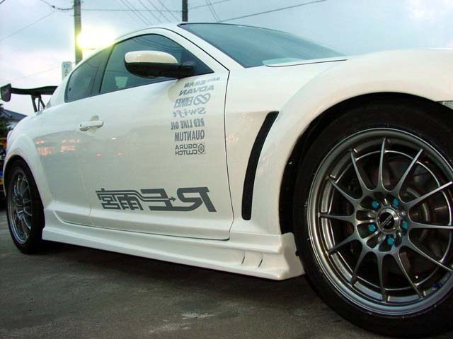 RE Amemiya - AD Step 8 Side Skirts - RX8 SE3P - Nengun