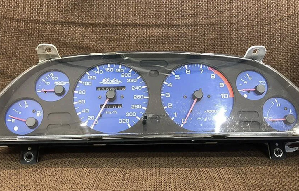 Garage Active - 320 km/h Speedometer and Cluster