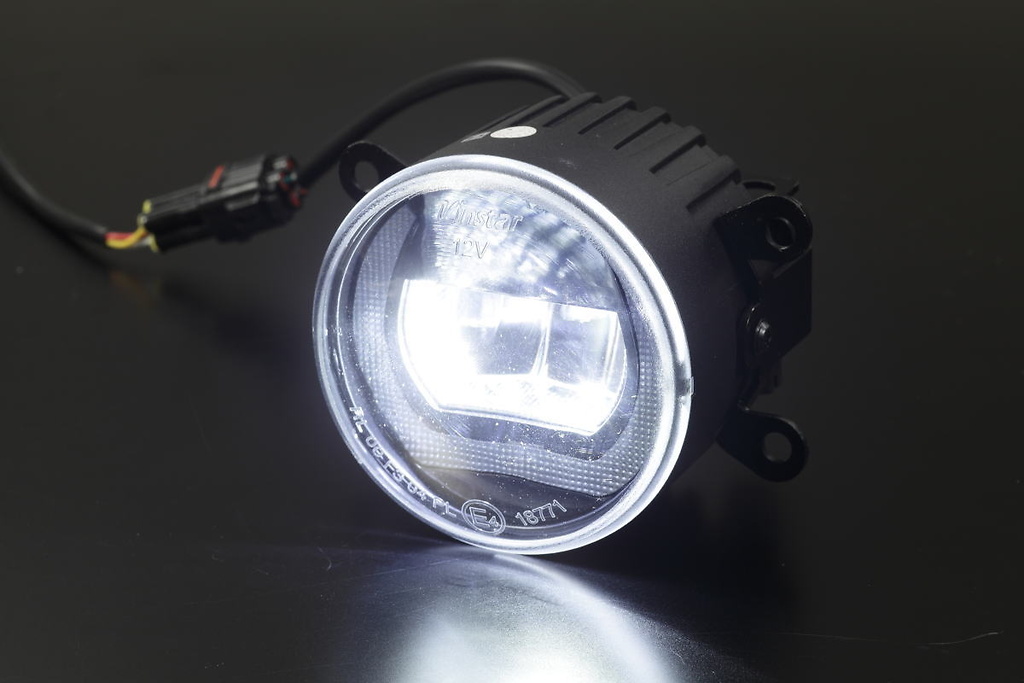 REIZ - LED Fog Lamp with Daylight Function