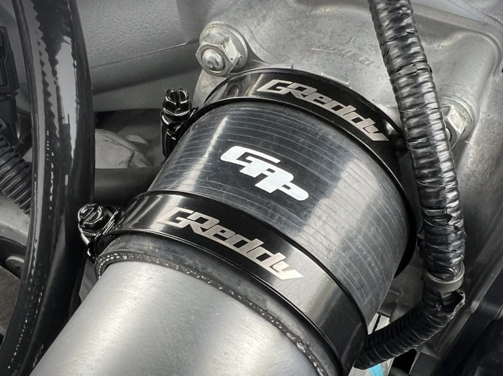 Greddy - Dual-Bead Boost Clamp