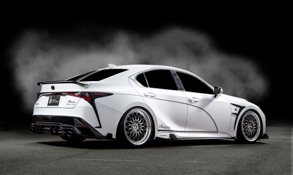 ROWEN - LEXUS IS300/300h F SPORT Body Kit by Rowen JAPAN