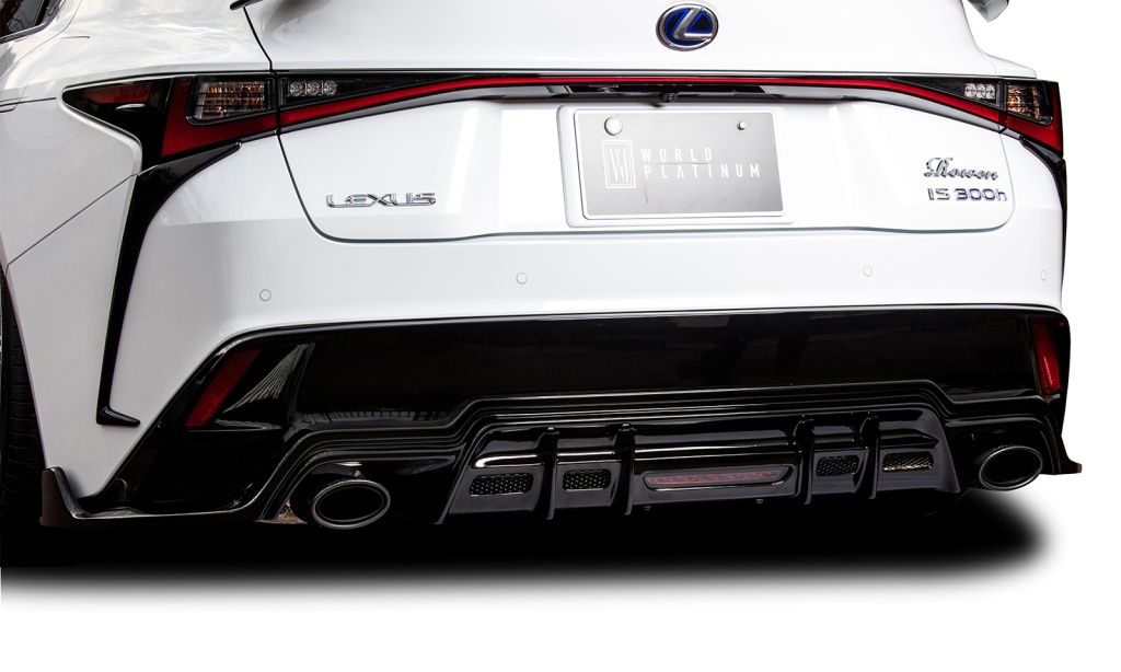 ROWEN - LEXUS IS300/300h F SPORT Body Kit by Rowen JAPAN