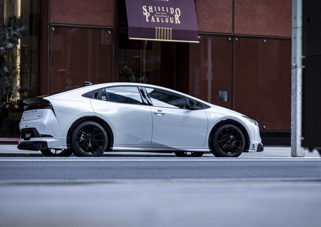 TOM'S - Toyota Prius 60 Series Styling Parts