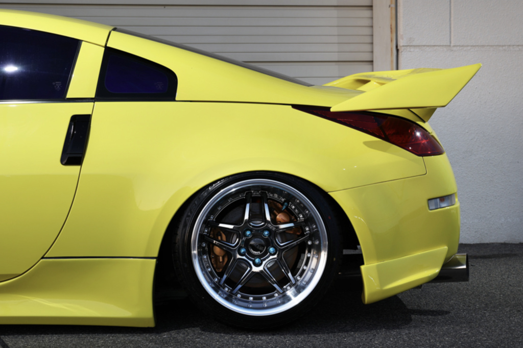 326 Power - Manriki Wing for Z33/350Z (with logo)