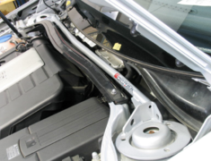 Golf GTI - MKV - 1KAXX - Carbing - Tower Bar
