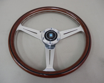 Nardi - Classic Wood Steering Wheel