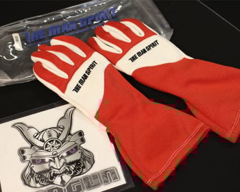 uras racing gloves
