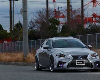 IS250 AWD - GSE35 - 3 Piece Set: Front Half Spoiler + Rear Half Spoiler + Side Steps - Construction: FRP - Colour: Unpainted - BPJLN-ISFS-3PS