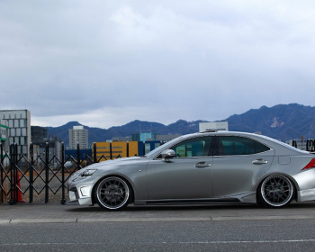 IS250 AWD - GSE35 - 3 Piece Set: Front Half Spoiler + Rear Half Spoiler + Side Steps - Construction: FRP - Colour: Unpainted - BPJLN-ISFS-3PS