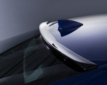 RC F - USC10 - Rear Roof Spoiler - Construction: FRP - Colour: Unpainted - AIMPVIPSP-RCF-RRS