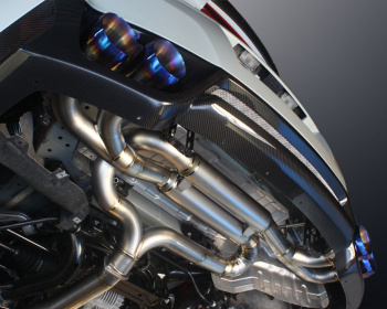 GT-R - R35 - Material: Titanium/Super Titanium - Pieces: 2 - Pipe Size: 80mm to 70mm (x2) to 80mm (x2) to 70mm (x2) - Tail Size: 130mm (x4) - MINES-RCMR35