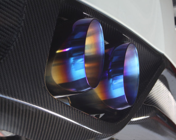 GT-R - R35 - Material: Titanium/Super Titanium - Pieces: 2 - Pipe Size: 80mm to 70mm (x2) to 80mm (x2) to 70mm (x2) - Tail Size: 130mm (x4) - MINES-RCMR35