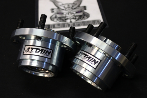 Attain - Multi-Hole Hub Set