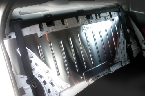 M and M Honda - Trunk Gusset Plate