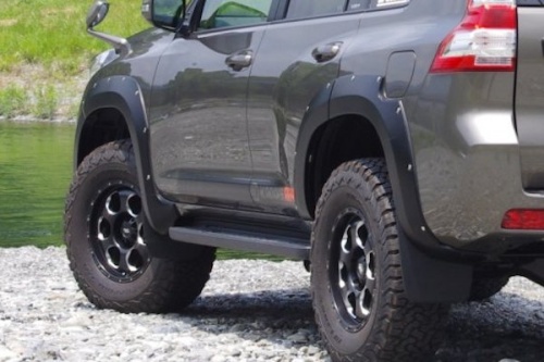 Roadhouse - KADDIS Overfender for 150 Prado (mid-term)