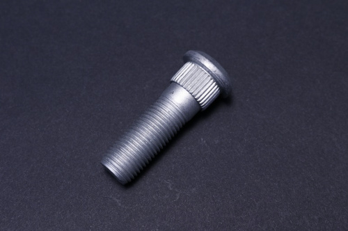 D-Max - D1SPEC hub bolt for Hub Unit