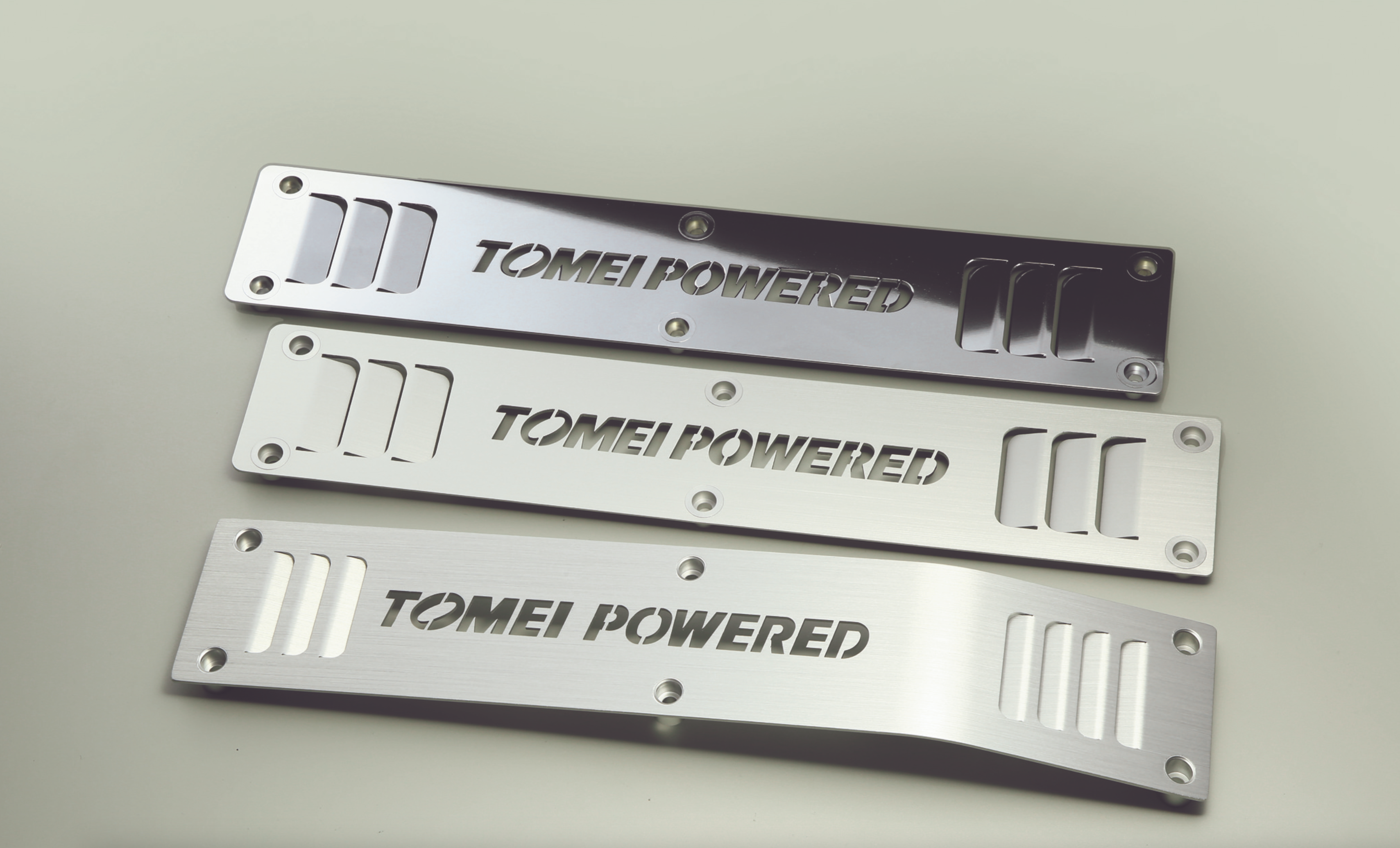 TOMEI メタル オーナメント プレート RB26DETT Tomei - Ornament Plate - Nengun Performance