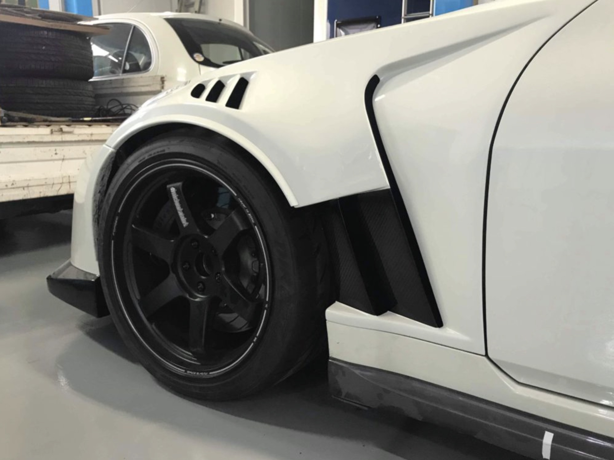 Car Shop Glow - N-ONE Racing SUNDOME Fender - Z33 Fairlady Z