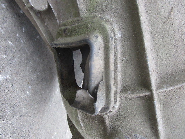 Unknown - Isuzu Motors - Junk! Beret? Genuine Mission