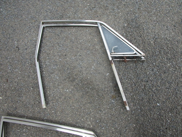 Unknown - Isuzu Motors - Secondhand! 117 Coupe? Genuine door frame left and right