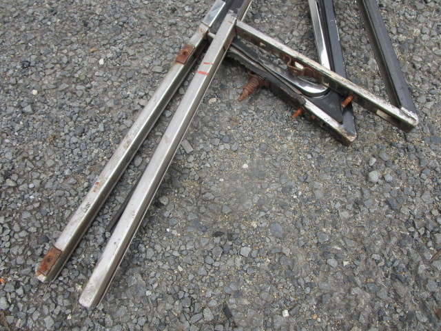 Unknown - Isuzu Motors - Secondhand! 117 Coupe? Genuine door frame left and right