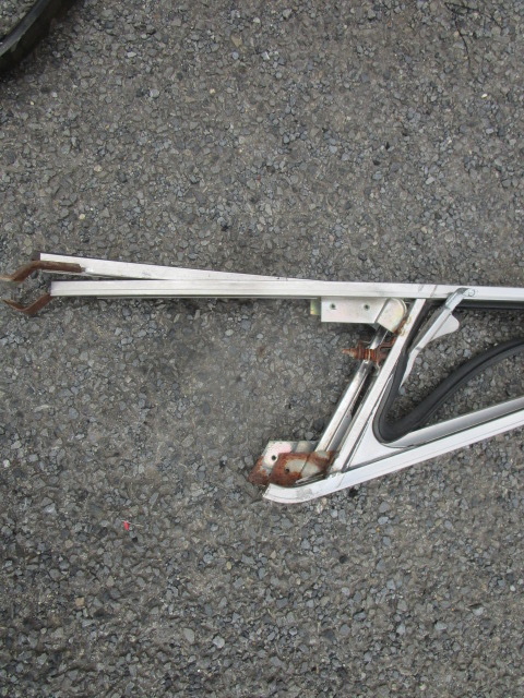 Unknown - Isuzu Motors - Secondhand! 117 Coupe? Genuine door frame left and right