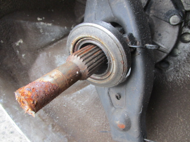 Unknown - Isuzu Motors - Junk! 117 Coupe? Genuine Mission
