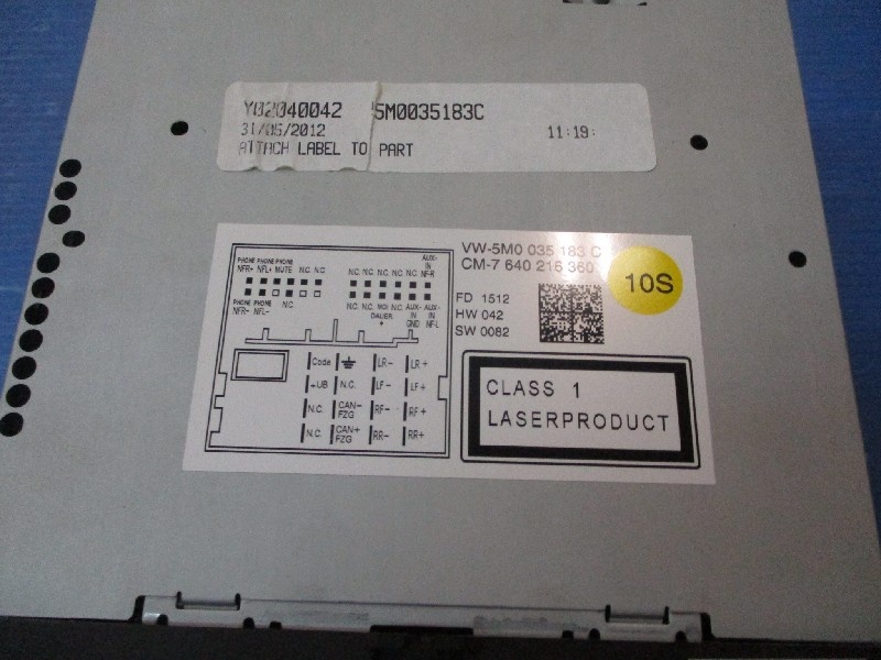 Volkswagen - Junk! Polo Genuine CD Deck