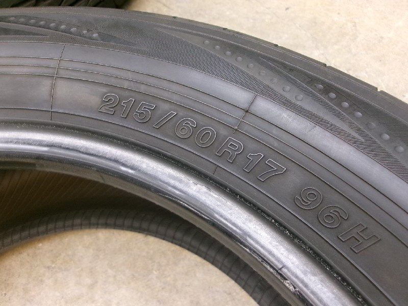 Yokohama - Used tire (215/60R17) 5.5mm, 1 piece only