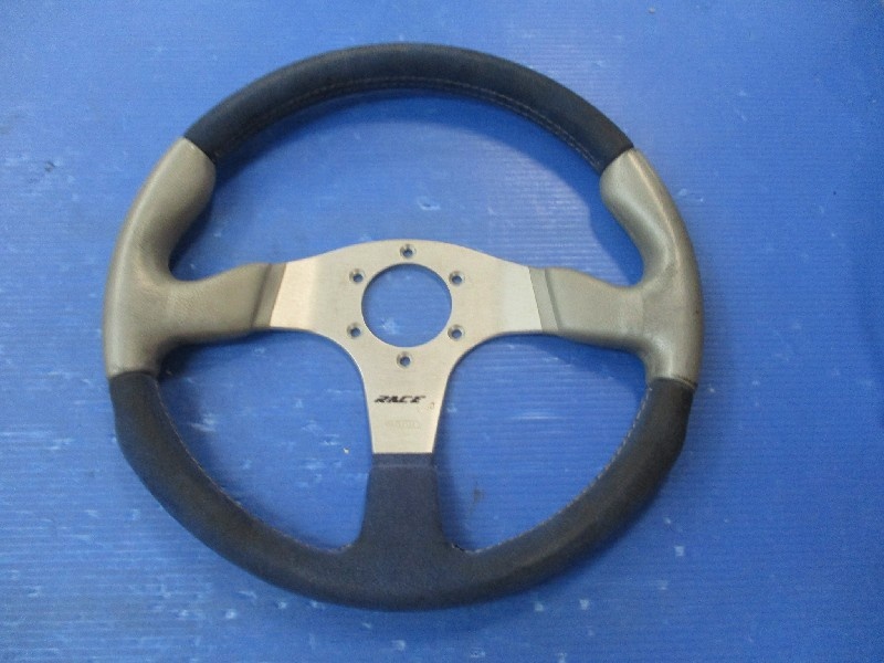 momomomo☆ MOMO Prototipo Black Edition steering wheel