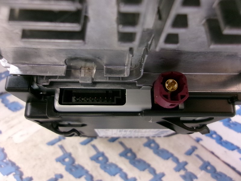 BMW - BMW (F10) genuine multi-navigation monitor only