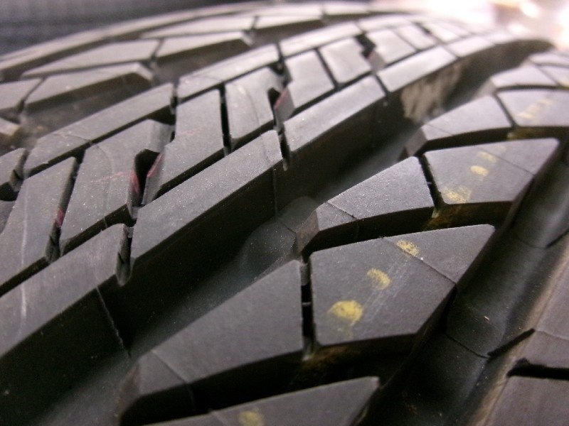 お*ー様 BRIDGESTONE 175/80R16 Bridgestone - Used tire (175/80R16) 7.5mm, 1 piece only - Nengun